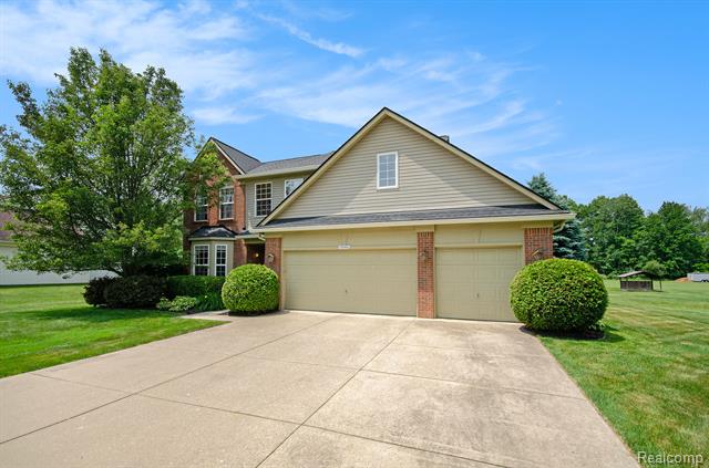 front view picture of 15740 Aspen, Romulus, MI. 48174