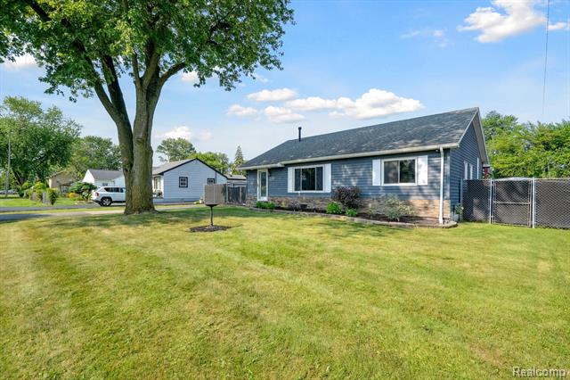 front view picture of 16384 Jackson, Taylor, MI. 48180