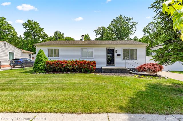 front view picture of 15789 Meadow, Romulus, MI. 48174