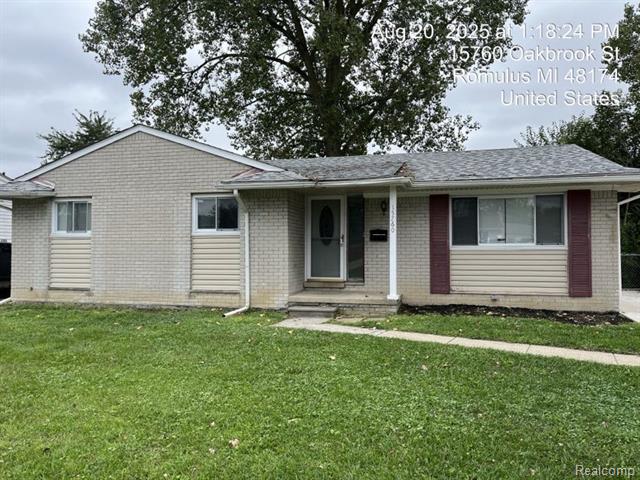 front view picture of 15760 Oakbrook, Romulus, MI. 48174