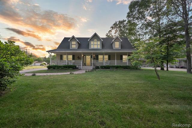 front view picture of 16060 Farnum, Romulus, MI. 48174