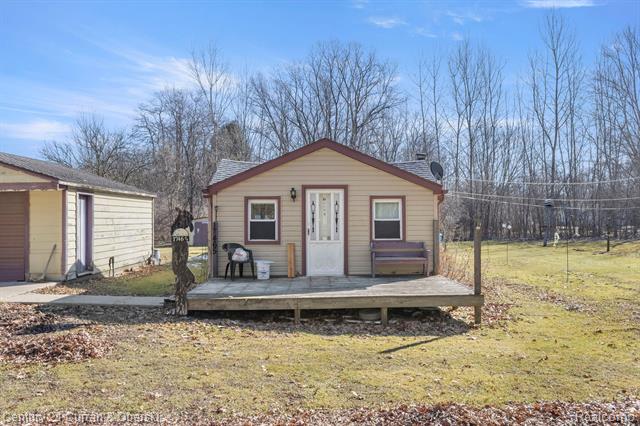 front view picture of 17465 Sylvia Ave, Romulus, MI. 48174