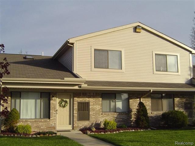 front view picture of 16060 Holz Dr, Southgate, MI. 48195