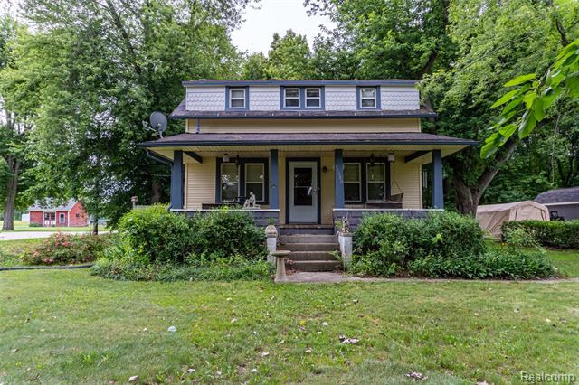 front view picture of 16380 Sumpter Rd, Belleville, MI. 48111
