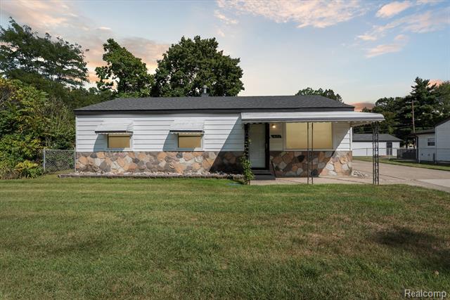 front view picture of 14173 Conover, Romulus, MI. 48174