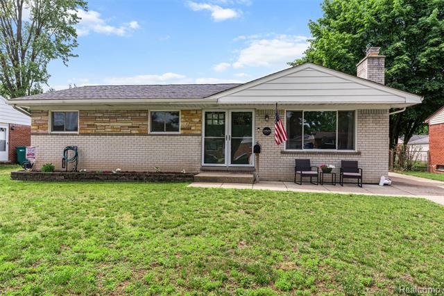front view picture of 37565 Westvale, Romulus, MI. 48174