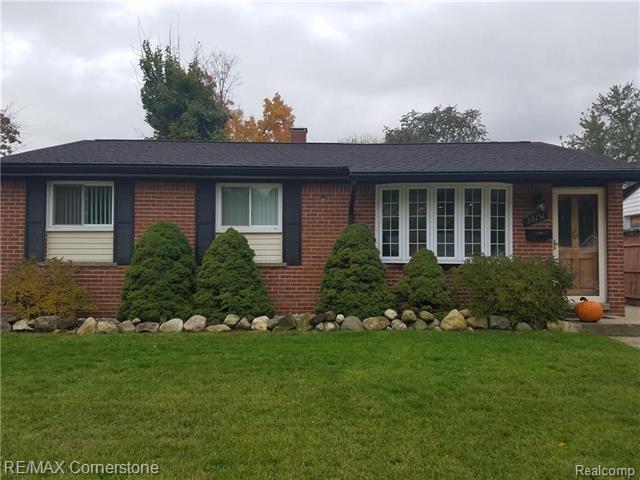 front view picture of 38151 Castle, Romulus, MI. 48174