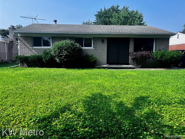 front view picture of 25132 Pamela, Taylor, MI. 48180