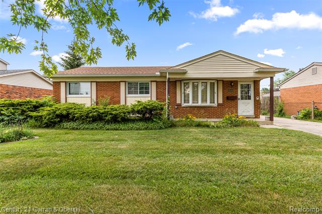 front view picture of 15101 Westlake, Taylor, MI. 48180