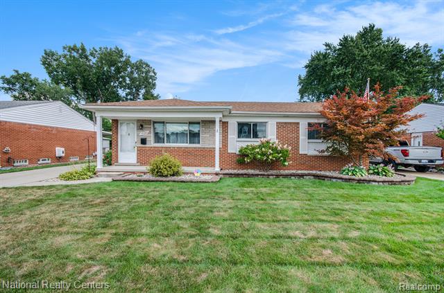 front view picture of 15391 Dumay, Southgate, MI. 48195