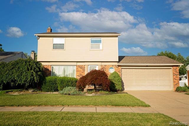 front view picture of 15065 Westlake, Taylor, MI. 48180