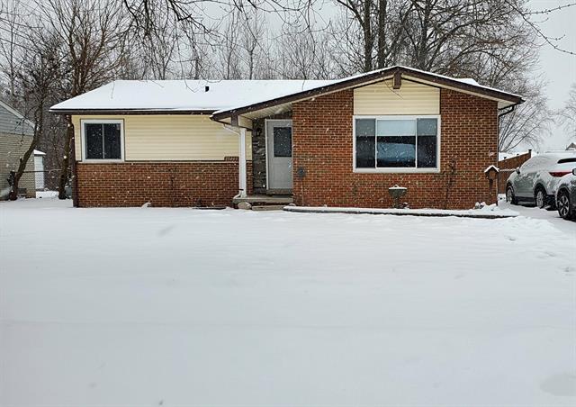 front view picture of 15449 Collins, Romulus, MI. 48174