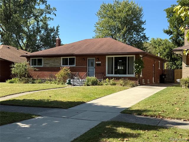front view picture of 24051 Rensselaer St, Oak Park, MI. 48237