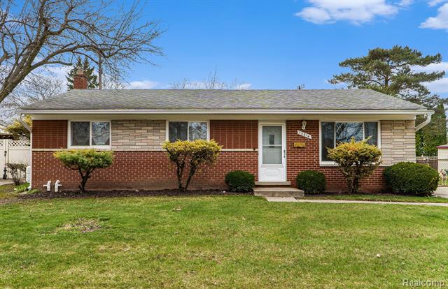 front view picture of 15614 Leader, Taylor, MI. 48180