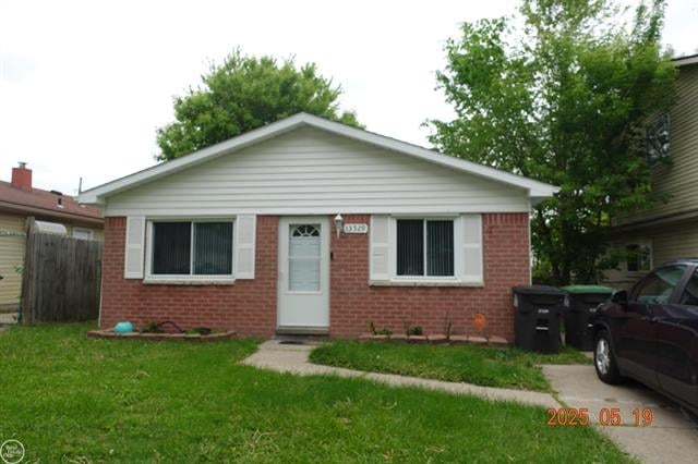 front view picture of 13529 Fellrath, Taylor, MI. 48180