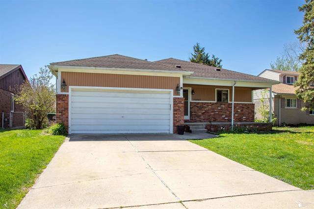 front view picture of 25095 Darin, Taylor, MI. 48180