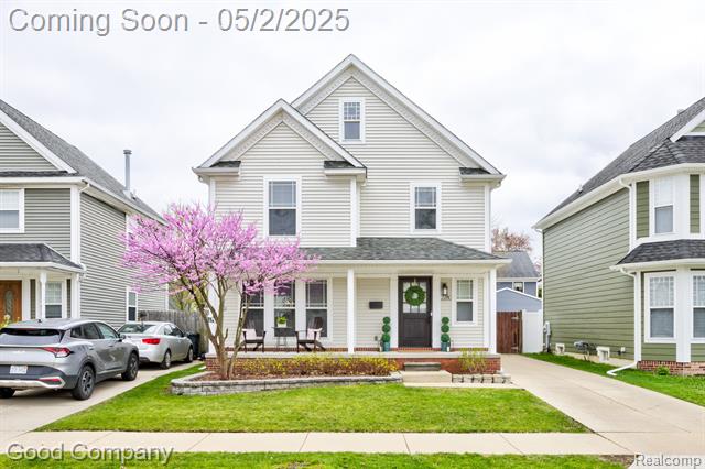 front view picture of 2280 Hamata St, Ferndale, MI. 48220