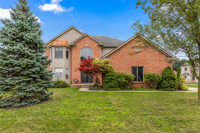 front view picture of 13535 Mulberry Trail, Taylor, MI. 48180