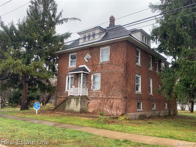 front view picture of 16185 Goddard, Southgate, MI. 48195