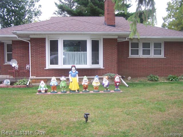 front view picture of 24655 Melody Lane, Taylor, MI. 48180