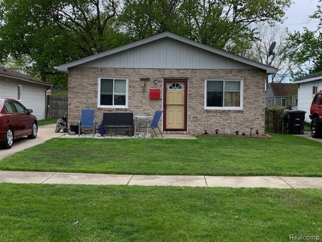 front view picture of 11708 Syracuse, Taylor, MI. 48180