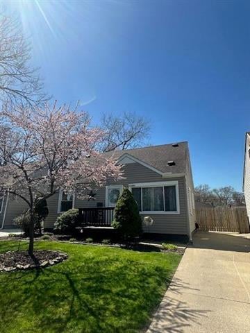 front view picture of 11444 Pine, Taylor, MI. 48180
