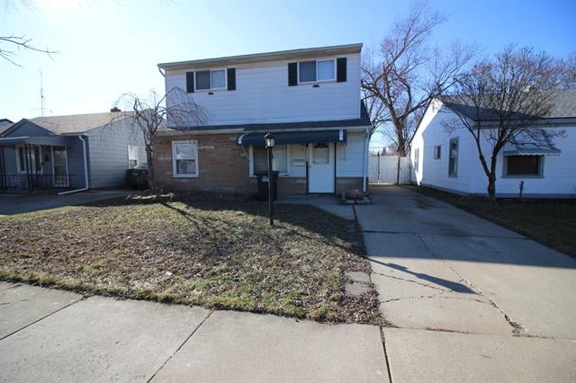 front view picture of 11436 Syracuse, Taylor, MI. 48180