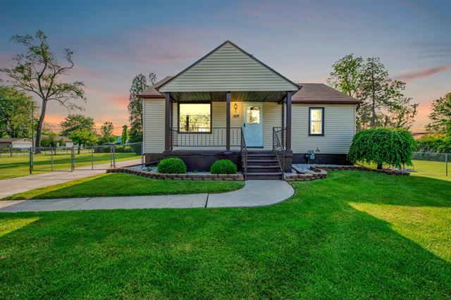 front view picture of 11186 Ziegler, Taylor, MI. 48180