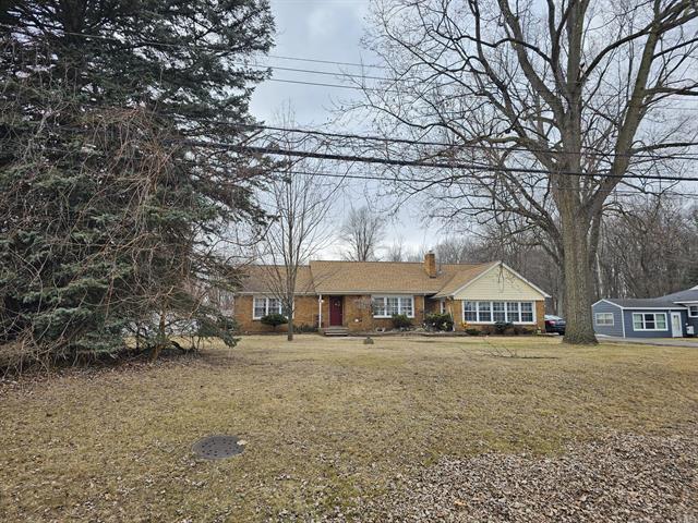 front view picture of 10430 Beech Daly, Taylor, MI. 48180