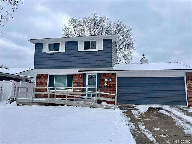 front view picture of 10125 Woodlawn, Taylor, MI. 48180