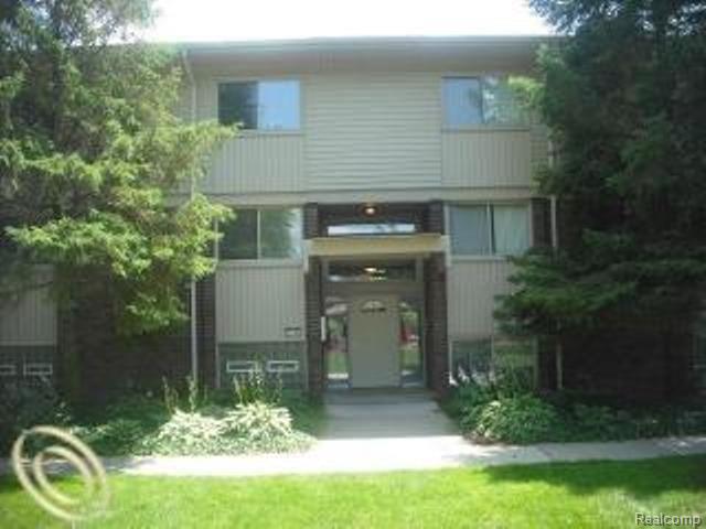 front view picture of 22243 Kinyon, Taylor, MI. 48180