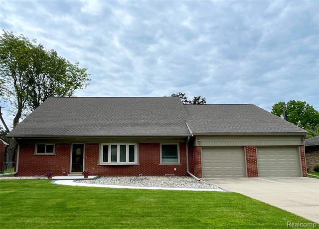 front view picture of 15941 Promenade, Allen Park, MI. 48101