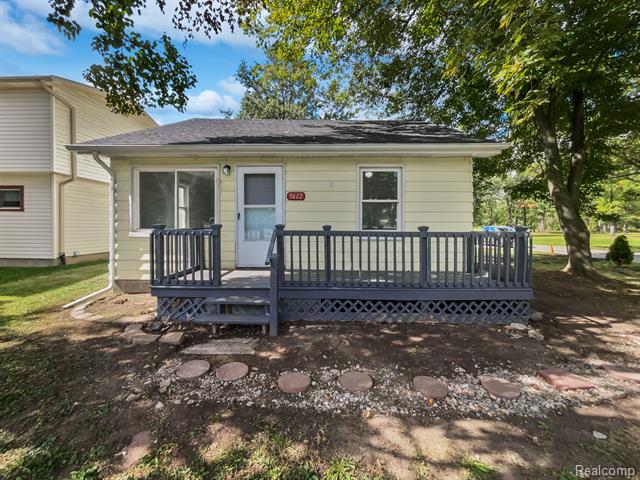 front view picture of 9612 Cherokee, Taylor, MI. 48180