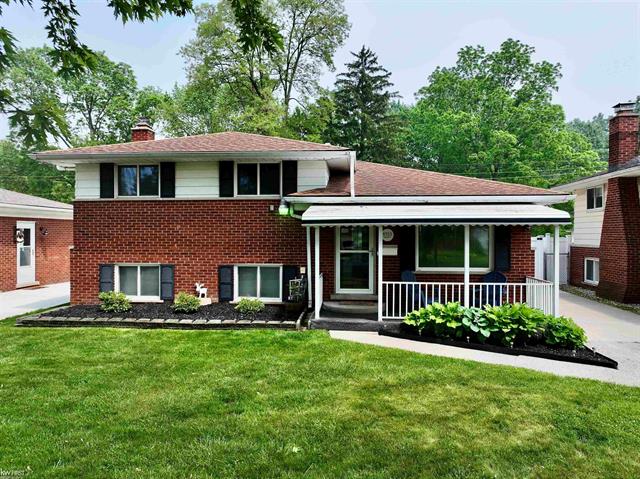 front view picture of 9723 William, Taylor, MI. 48180