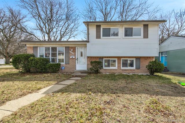 front view picture of 23403 Haig, Taylor, MI. 48180