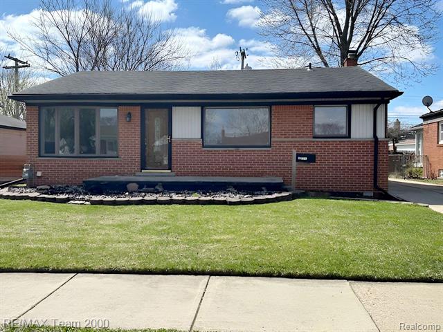 front view picture of 22169 Fairfax, Taylor, MI. 48180