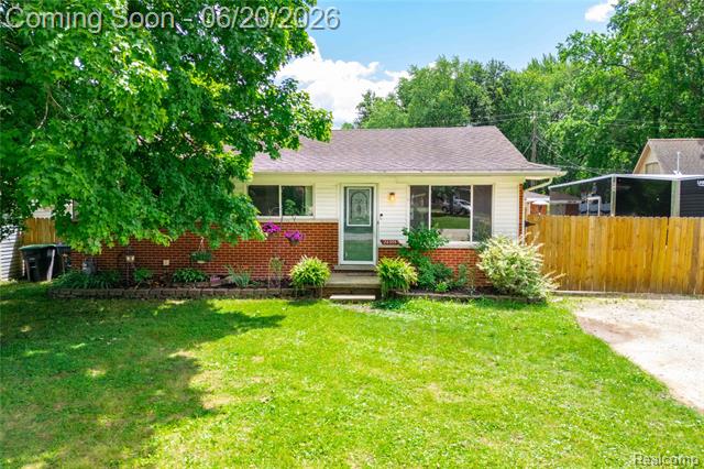 front view picture of 24355 Mary, Taylor, MI. 48180