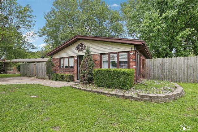 front view picture of 20980 Shannon, Taylor, MI. 48180