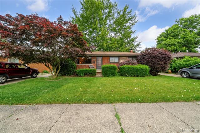 front view picture of 9328 William, Taylor, MI. 48180