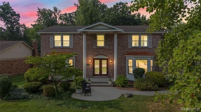 front view picture of 7929 Siding Court, Grosse Ile, MI. 48138