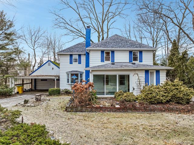 front view picture of 27908 Elba, Grosse Ile, MI. 48138