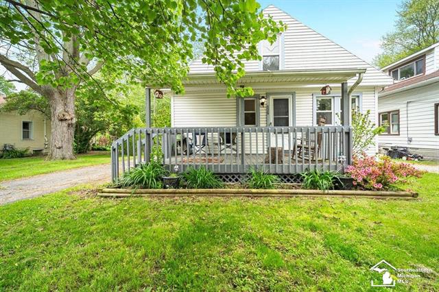 front view picture of 5520 Wilson, Trenton, MI. 48183