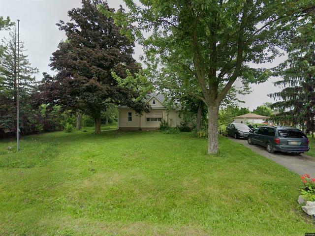 front view picture of 15750 Heide St, Rockwood, MI. 48173