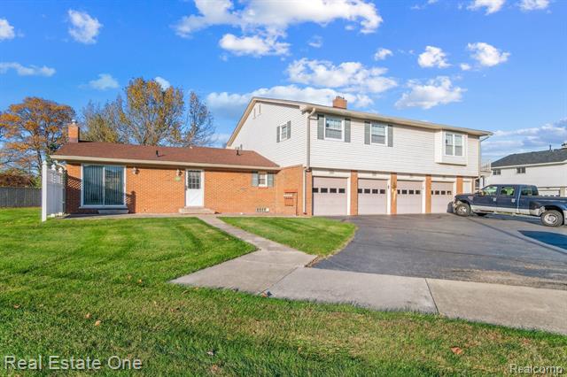front view picture of 30363 Windsor, Rockwood, MI. 48173