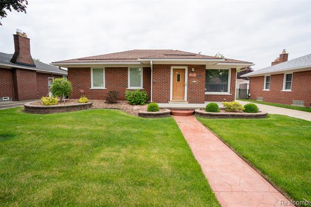 front view picture of 3160 Anna, Trenton, MI. 48183