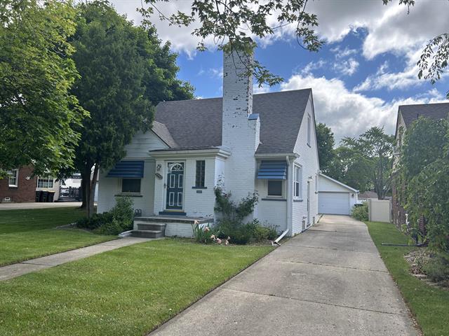 front view picture of 3353 Birchwood, Trenton, MI. 48183