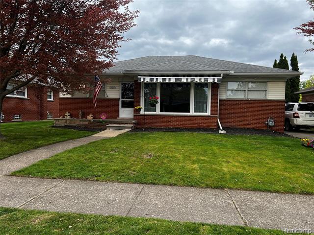 front view picture of 3125 Syckelmoore, Trenton, MI. 48183