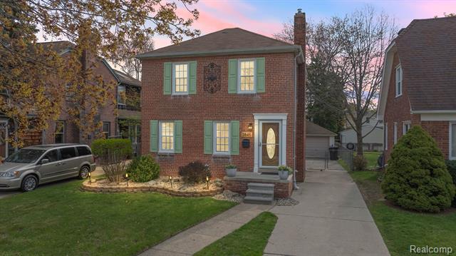 front view picture of 2845 Birchwood, Trenton, MI. 48183