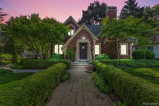 front view picture of 2611 Chelsea, Trenton, MI. 48183