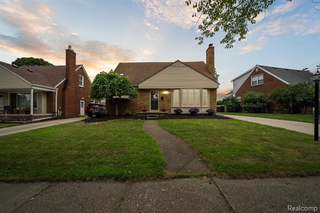 front view picture of 2610 Gorno, Trenton, MI. 48183